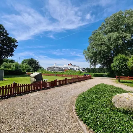 Ferienwohnung Mit Wunderschoenem Blick Auf Den Nord-Ostsee-Kanal Breiholz Exterior photo